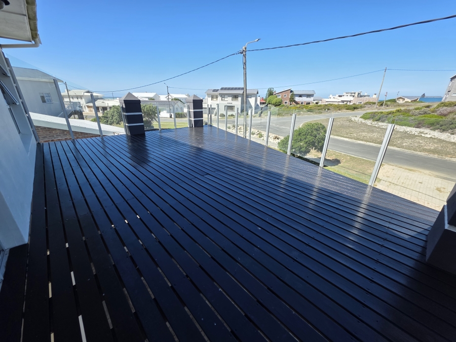 6 Bedroom Property for Sale in Oceanview Heights Western Cape